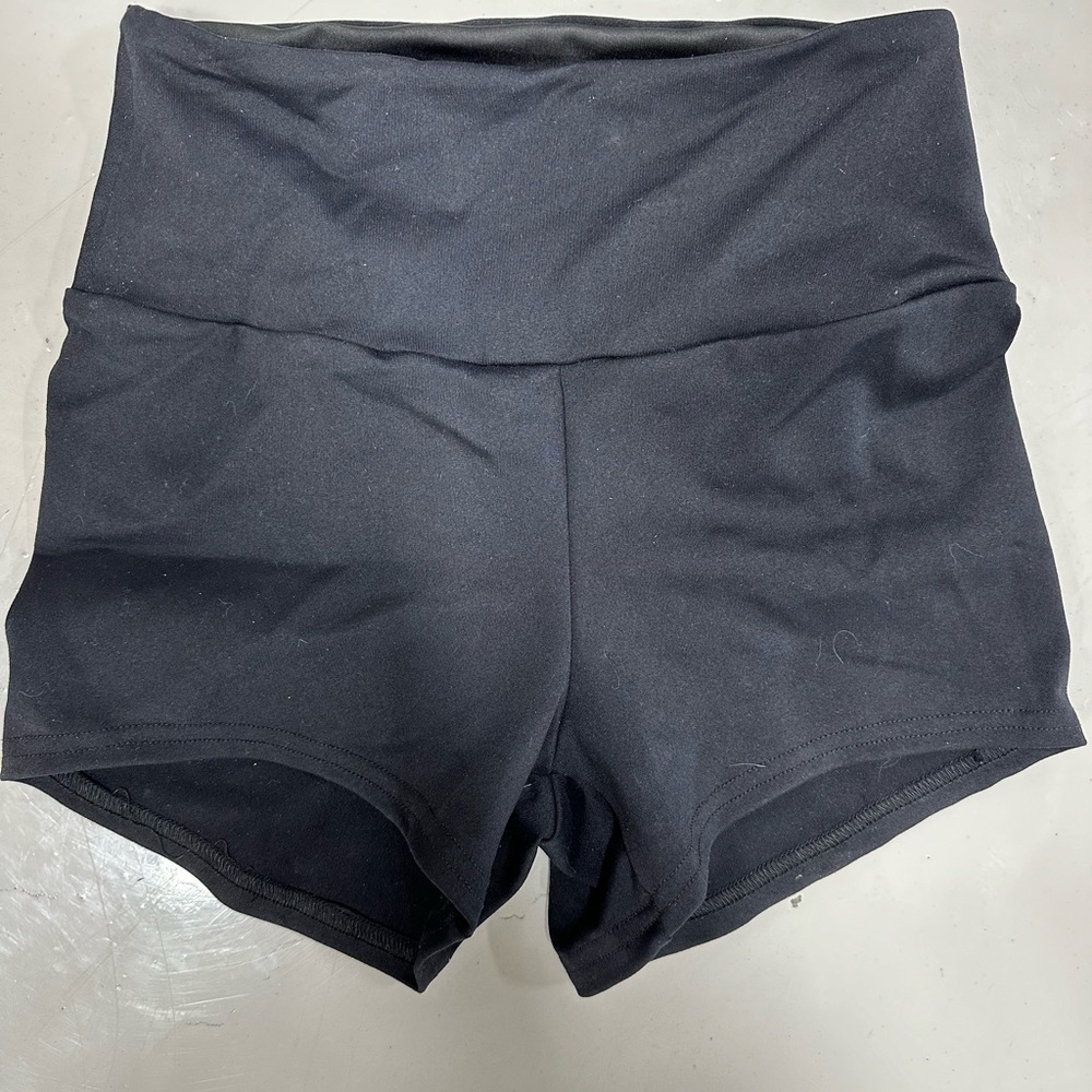 Rarr Pole Wear NWT gym shorts